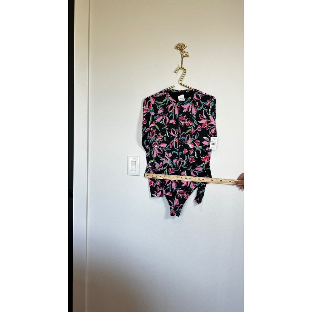 NWT Volcom Dream In Bloom Surf Suit Womens L Black Floral Surf the Waves UPF - Picture 6 of 8